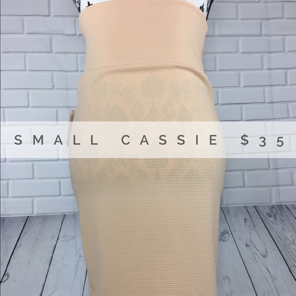 Lularoe Cassie Small